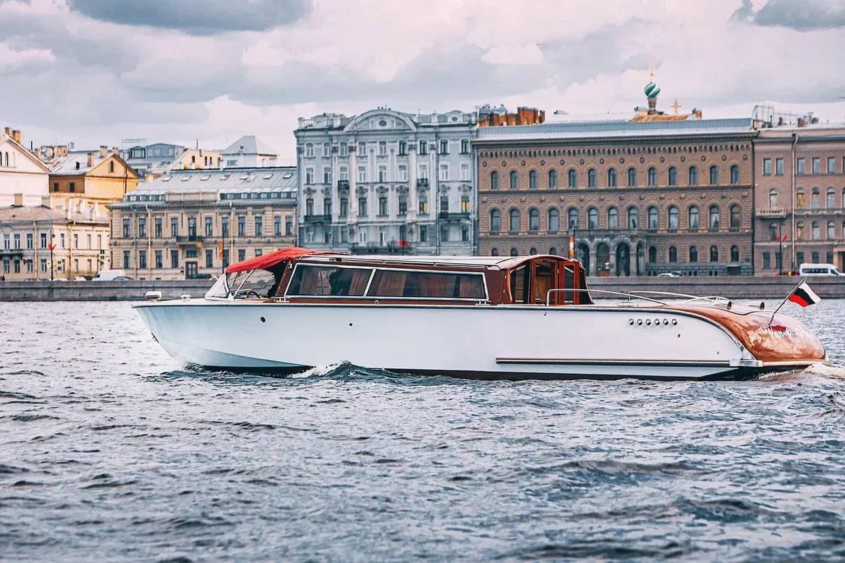 Прогулка в стиле венецианского такси на катере Венеция Норд (Venezia Nord)